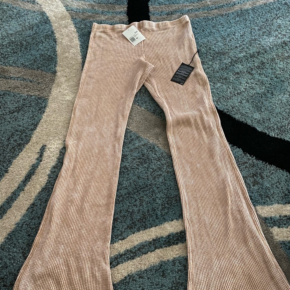 Ribbed knit flared pants